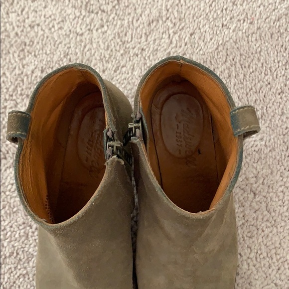 Madewell Billie Boot in Green Suede - Picture 5 of 6